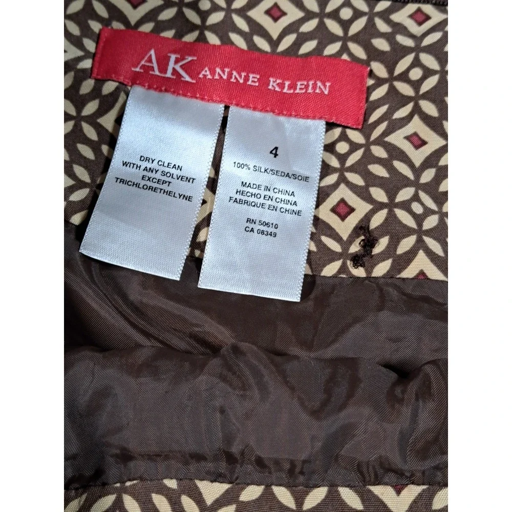 Anne‎ Klein Brown Geometric 100% Silk Pleated Skirt Womens Size 4 Knee Length